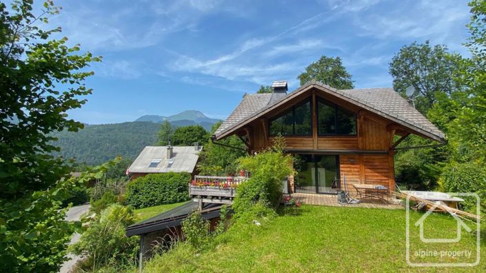 Image No.41-4 Bed Property for sale