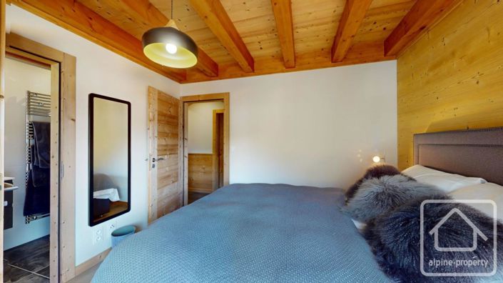 Image No.15-4 Bed Property for sale