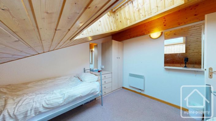 Image No.11-2 Bed Apartment for sale