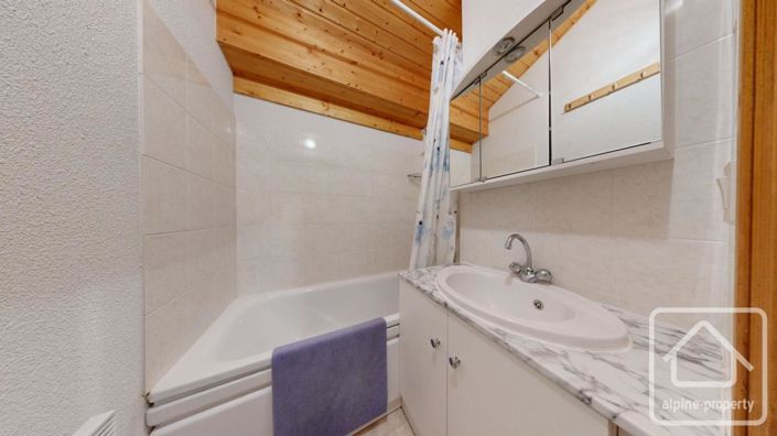 Image No.18-2 Bed Apartment for sale