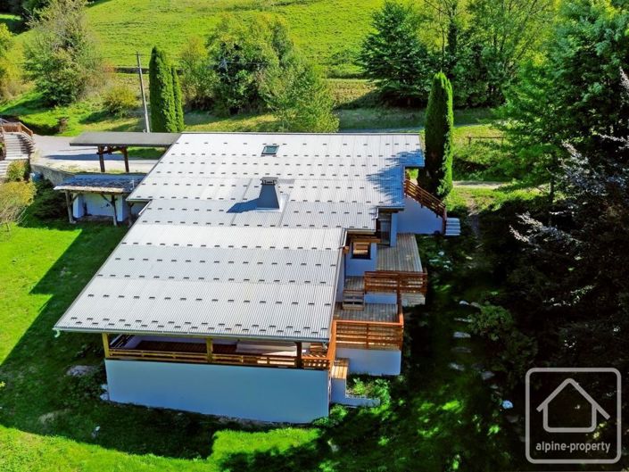 Image No.9-6 Bed Property for sale