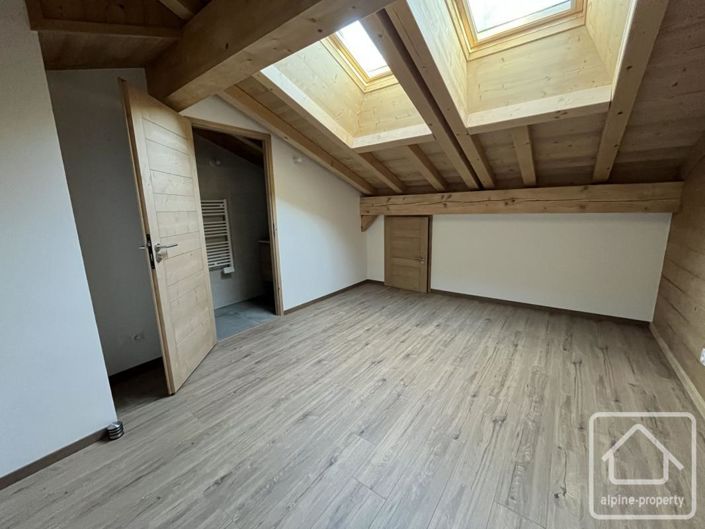 Image No.12-4 Bed Apartment for sale