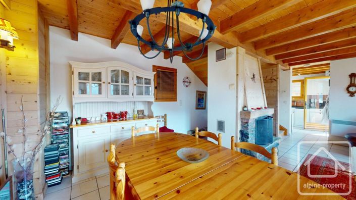 Image No.12-4 Bed Property for sale