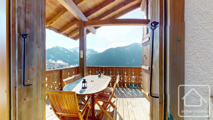 Image No.16-4 Bed Property for sale