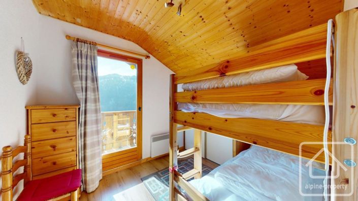 Image No.20-4 Bed Property for sale