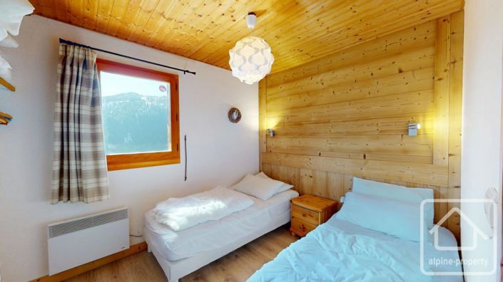 Image No.22-4 Bed Property for sale