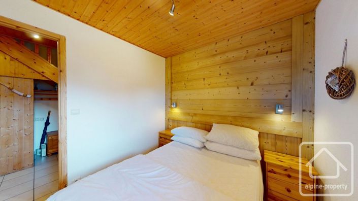 Image No.25-4 Bed Property for sale