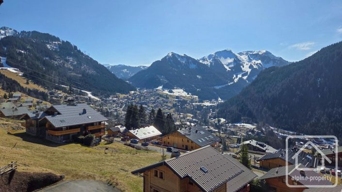 Image No.31-4 Bed Property for sale