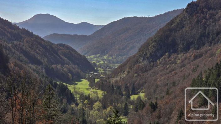 Image No.22-5 Bed Property for sale