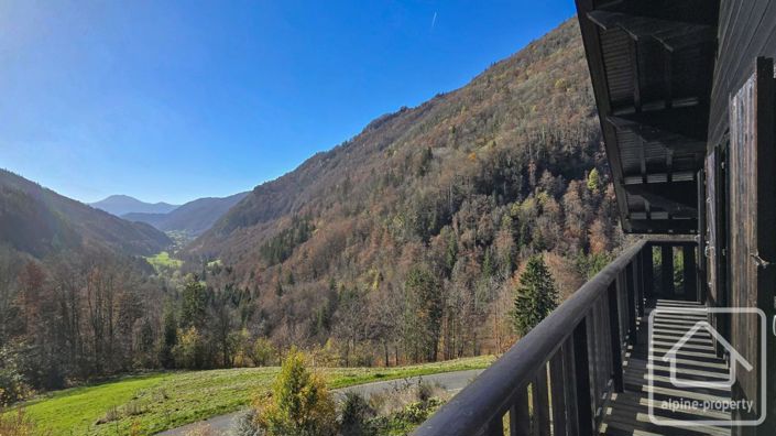 Image No.23-5 Bed Property for sale