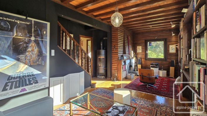 Image No.7-5 Bed Property for sale