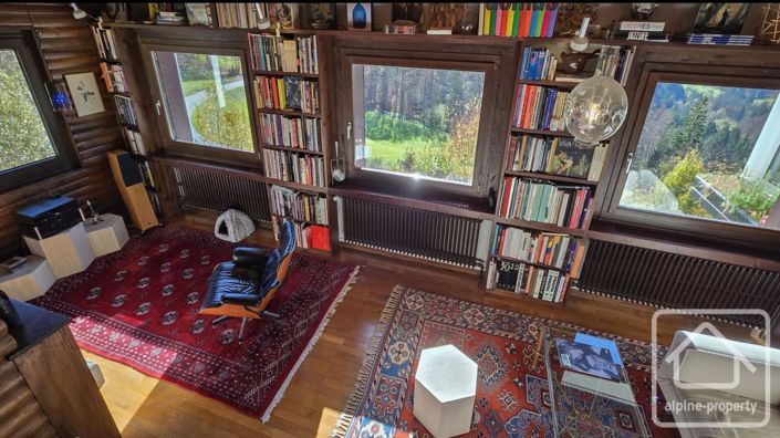 Image No.9-5 Bed Property for sale