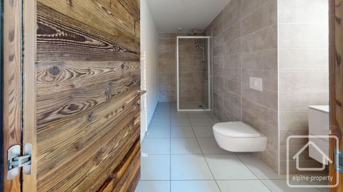 Image No.14-2 Bed Property for sale