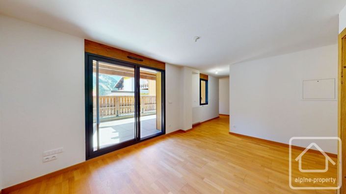 Image No.8-2 Bed Property for sale