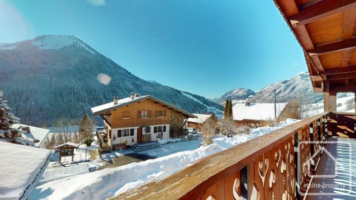 Image No.30-9 Bed Property for sale