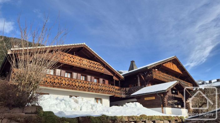 Image No.41-9 Bed Property for sale