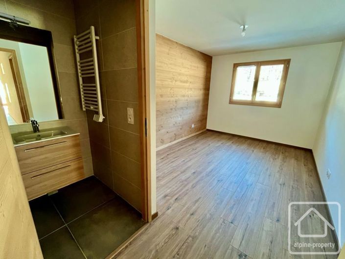 Image No.3-3 Bed Apartment for sale