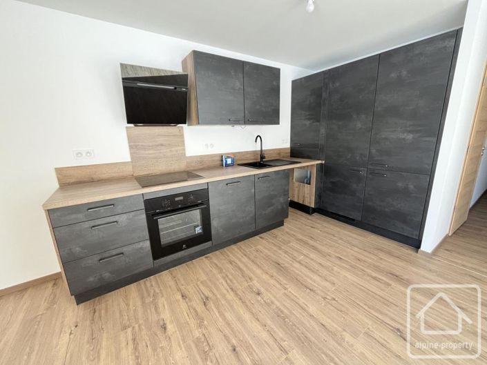 Image No.7-3 Bed Apartment for sale