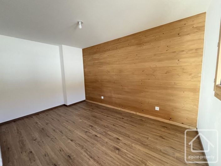 Image No.9-3 Bed Apartment for sale