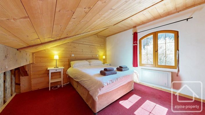 Image No.42-8 Bed Property for sale