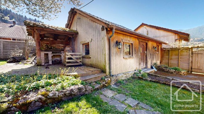 Image No.50-8 Bed Property for sale