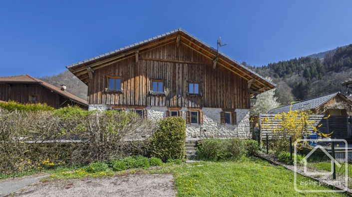 Image No.57-8 Bed Property for sale