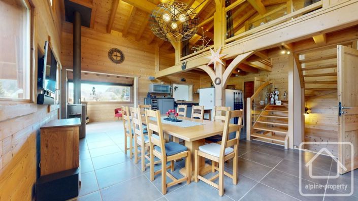 Image No.12-3 Bed Property for sale