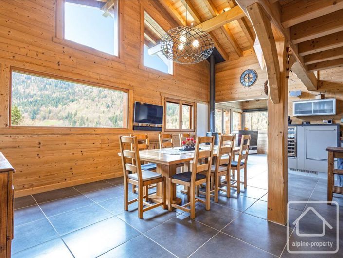 Image No.3-3 Bed Property for sale