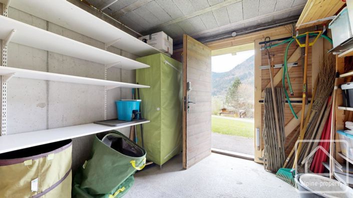 Image No.52-3 Bed Property for sale