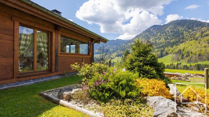 Image No.6-3 Bed Property for sale