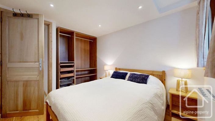 Image No.12-2 Bed Apartment for sale