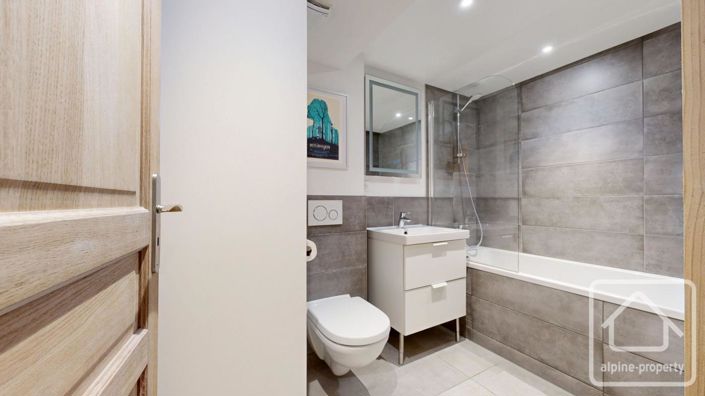 Image No.16-2 Bed Apartment for sale