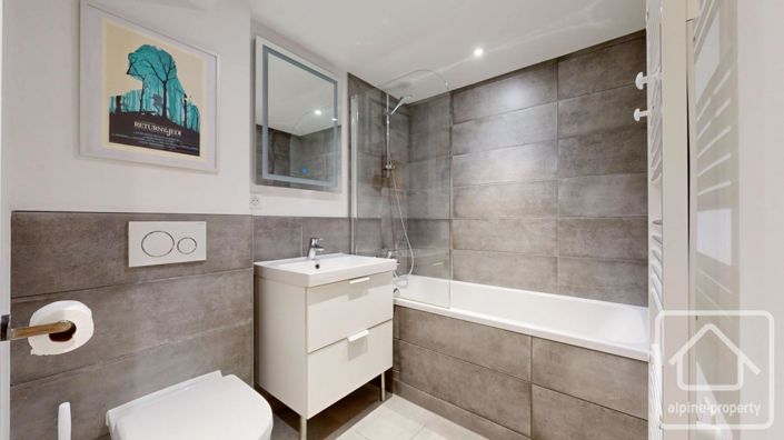 Image No.17-2 Bed Apartment for sale