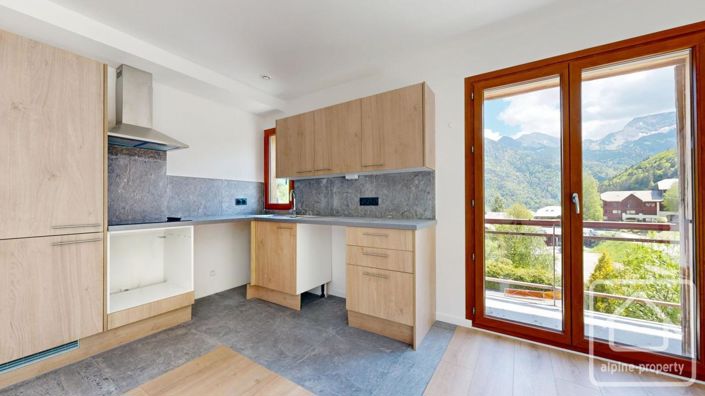 Image No.10-3 Bed Apartment for sale