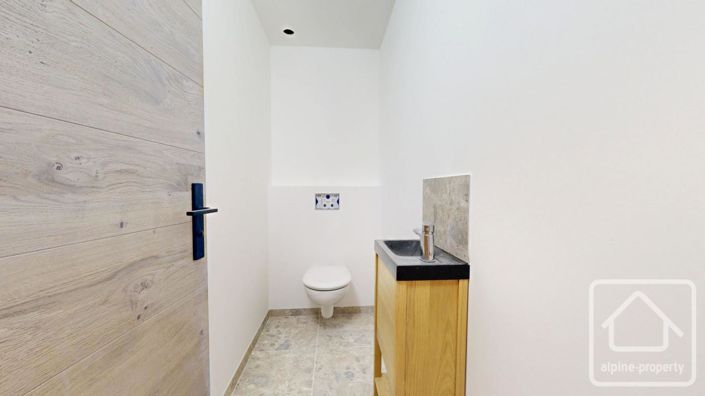 Image No.20-3 Bed Apartment for sale