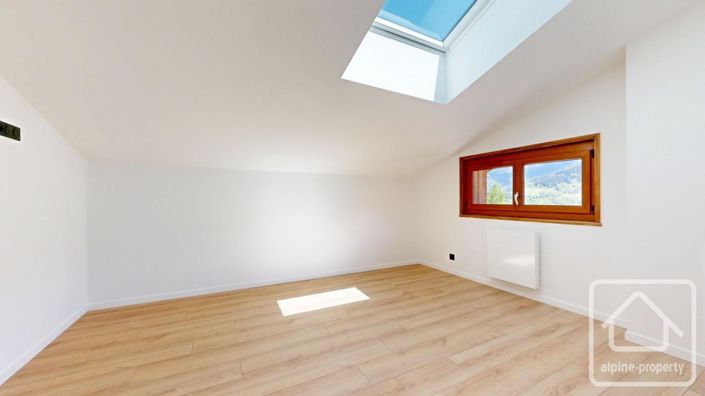 Image No.22-3 Bed Apartment for sale