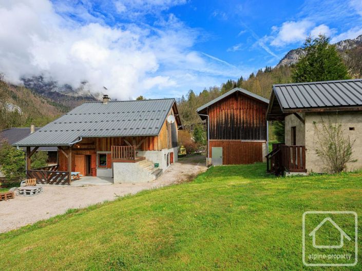 Image No.2-2 Bed Property for sale