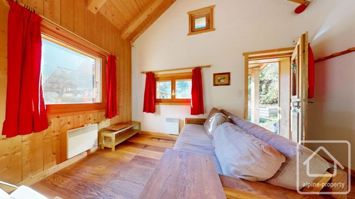 Image No.12-2 Bed Property for sale