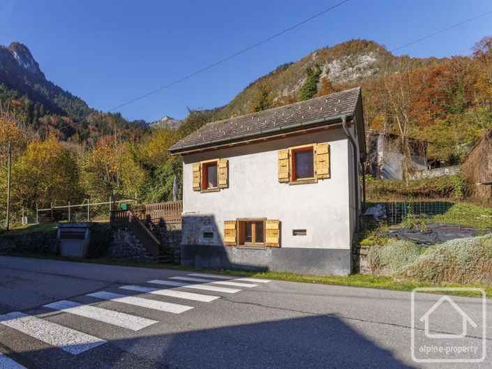 Image No.7-2 Bed Property for sale