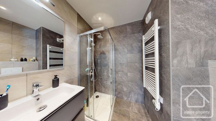 Image No.14-3 Bed Apartment for sale