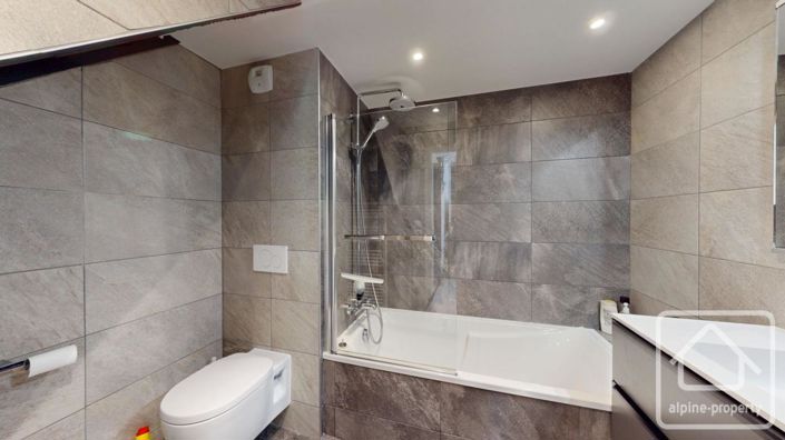 Image No.15-3 Bed Apartment for sale