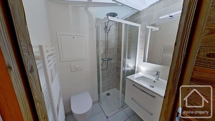 Image No.12-2 Bed Apartment for sale