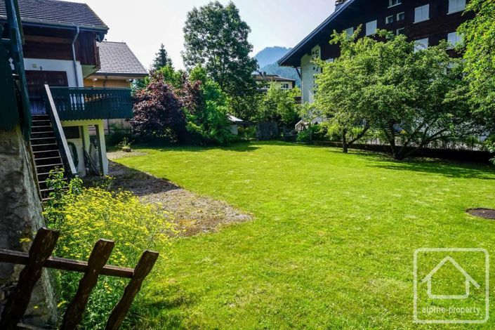 Image No.6-7 Bed Property for sale