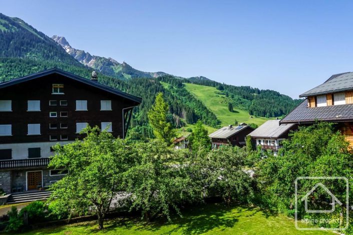 Image No.9-7 Bed Property for sale