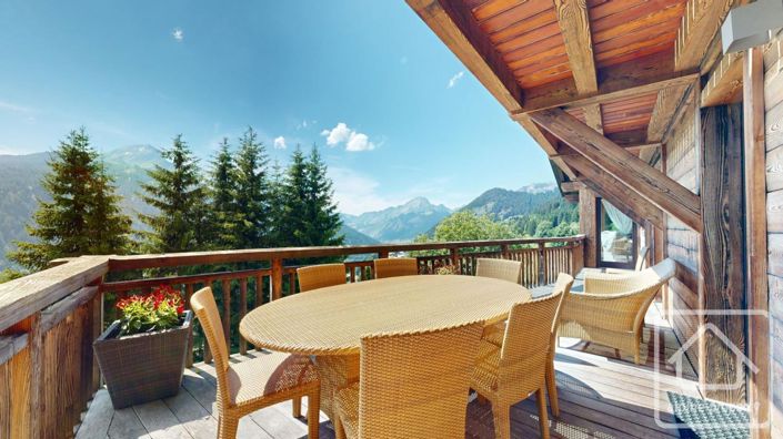 Image No.14-7 Bed Property for sale