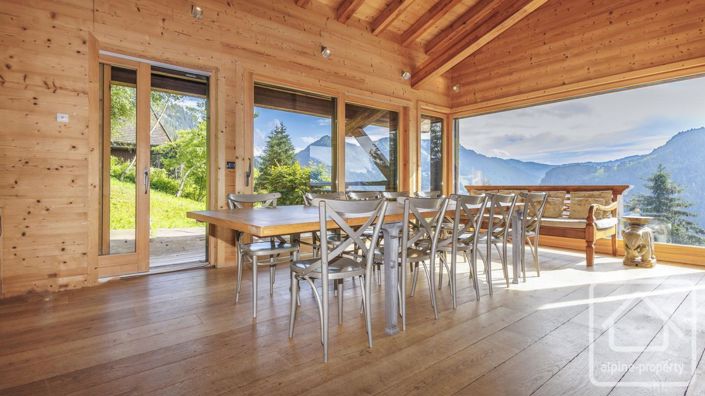 Image No.16-7 Bed Property for sale