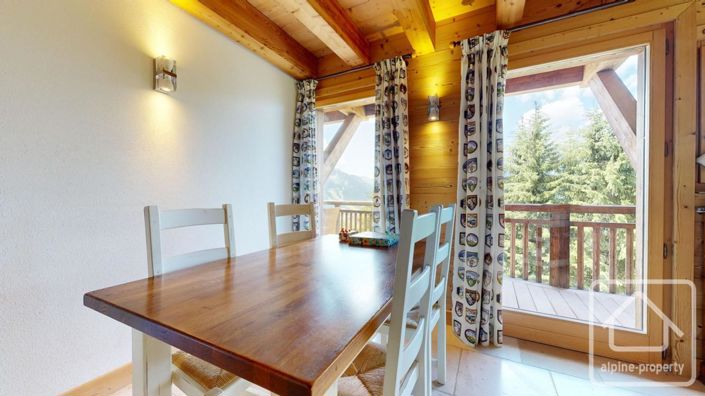 Image No.32-7 Bed Property for sale