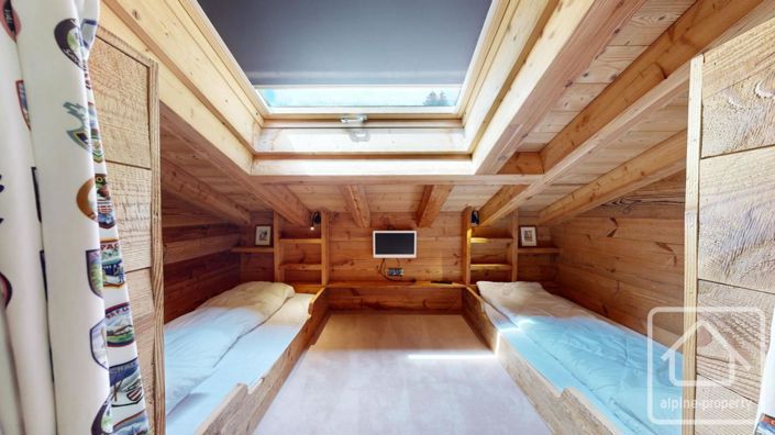 Image No.41-7 Bed Property for sale