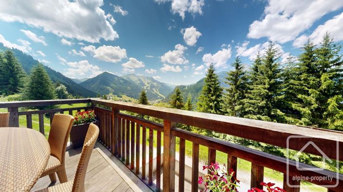 Image No.61-7 Bed Property for sale