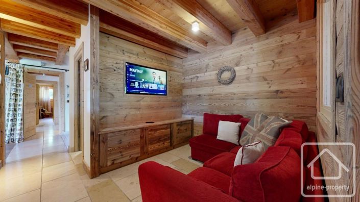 Image No.62-7 Bed Property for sale